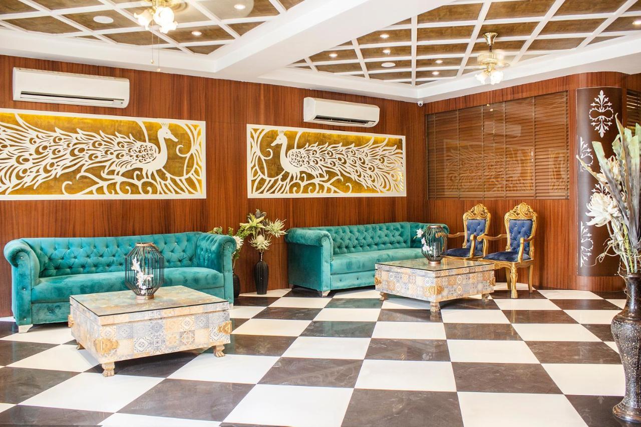 Fabhotel Prime Sarin Inn Heritage Варанаси Экстерьер фото