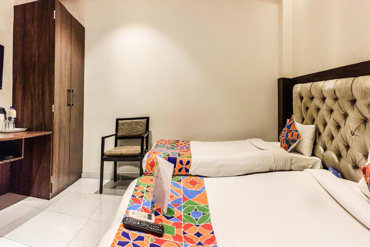 Fabhotel Prime Sarin Inn Heritage Варанаси Экстерьер фото